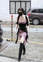 虞书欣穿性暗示服装引争议，遭网友疯狂吐槽！