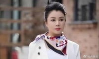 孩子2岁时被富豪老公抛弃，二婚被骗一千万，她这一生都是“大戏”