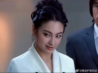 追她的人都排队到法国是有原因的 这姐早期的脸也太美了吧！