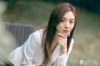 亲肿张嘉译，亲吐胡歌，被称为“吻戏一姐”的她可真是疯狂