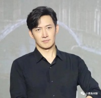 娱乐圈隐形富二代，跑多年龙套，40岁娶了小师妹，成叔圈顶流