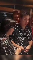何超琼 喜迎第二春，让四太梁安琪都奉承讨好的男人……