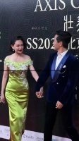 郭晓冬  程莉莎 夫妇同框亮相北京时装周，开幕盛典……