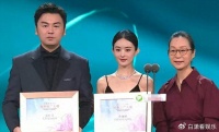 2023名场面！赵丽颖失奖摆黑脸，杨幂偷瞄魏大勋，心思根本藏不住你知