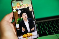 首播销售额破亿，是“与辉同行”还是“没辉不行”？