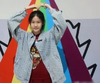 陆毅女儿大胆挑战科目三，14岁女儿身高出众，走路姿势成话题！