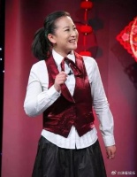 贾玲一年时间减肥 100 斤，样貌和声音都大变样，惊艳了所有人！