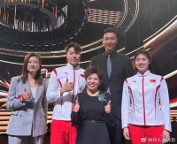 “微博之夜”的六大精彩瞬间：朱一龙和杨紫登顶，杨幂因公益获奖