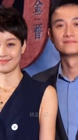 曾经不顾世俗眼光嫁给比她小8岁名气不如自己的事业有成之后……
