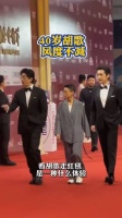 胡歌帅气的外表下，居然有这么幽默的一面……