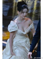 她为什么都不和田曦薇一样营销自己的身材