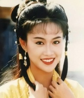 她曾是港姐季军，被誉为“古装皇后”，53岁依然散发女神魅力
