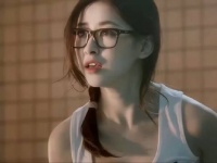 怎么会有人长得又美艳又纯欲