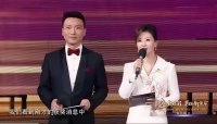 康辉和刘颖搭档主持颁奖典礼，收获满满的好评，就是身高差有点大