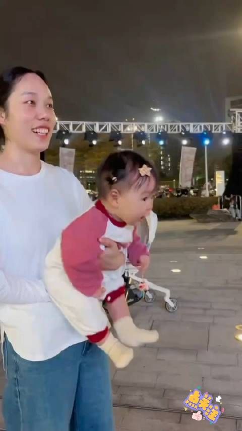 突然就抱不住了,这是发生了啥?你家宝宝也是这样吗?