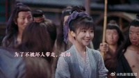 女孩被拐走给老头做妾，没想到最后一亮身份，所有人吓傻了