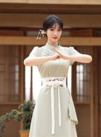 柳岩现身云南拍戏！在片场热舞舞姿动人，状态年轻似18岁少女