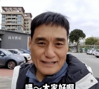 65岁港星王俊棠内地养老，定居中山太惬意，花15万元买国产汽车！