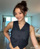 Jennie的嫡亲妹妹ellagross即将出道 她可是blackpink看着长大的