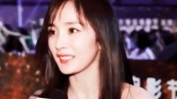 没想到杨幂也被换角过，还不止经历过一次，心疼大幂幂
