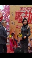出席新片宣传活动，77岁气质状态超好，他是香港第一代武打影帝……