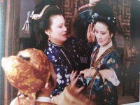 红楼梦：贾琏偷娶尤二姐，贾珍应该承担什么责任？