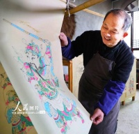 重庆梁平：赶制木版年画迎新春