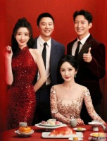 他们四个能不能来一部戏啊，看起来很搭的样子！