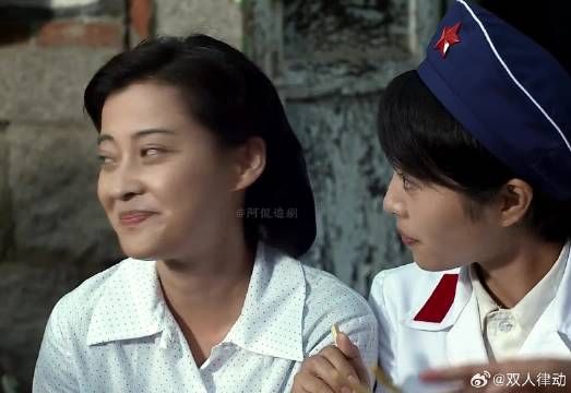 情敌见情敌,这场面有些渗人啊
