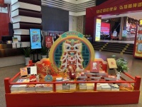 重庆渝中：过“文化年” 感受别样“书香年味”