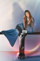 唐嫣红秀封面，人鱼公主即视感好美，果然美女什么风格都能驾驭
