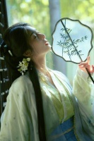 傅菁全新大片，古风美人温柔端庄，展现优雅之美！