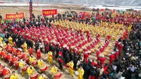 河北阜平：欢天喜地闹元宵