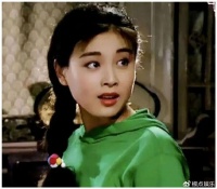 女神息影嫁给英达弟弟，生女儿坐月子期间惨遭抛弃，为了女儿至今未嫁