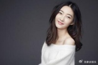 13年无绯闻，33岁依然美得窒息，她的归宿究竟何在？