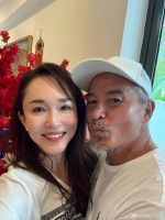 范文芳愣是把老公熬成了爹，冻龄姑姑和老头过儿