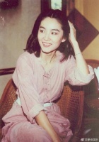 一个被遗忘的女演员，年轻时倾国倾城，如今51岁发福到认不出！