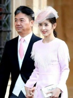 章泽天双胞胎儿子曝光！