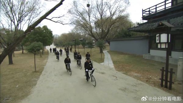 恶霸警察乱抓人,没想被抓的竟是新来的队长,有好戏看了