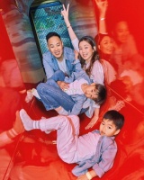 岑丽香亲自布置场地为儿子举办5岁生日派对 一家穿亲子装拍全家福
