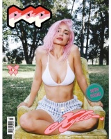 Kylie Jenner最新封面，原来之前的粉发是为了拍杂志