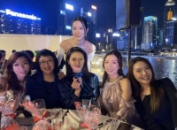 千亿女友郭嘉文神隐半年华丽归来，美貌升级亮相好友婚宴