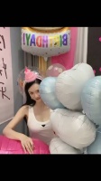 陈乔恩晒照提前庆祝自己即将到来的45岁生日，这个状态真的好让人羡慕