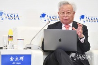“人们应该了解，这并不是中国单打独斗”