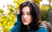 18岁李嫣近照好美，疤痕全无气场强，引起网友热议
