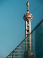 上海话难以被听懂的原因：声调种类也比普通话多，词汇繁杂