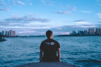 底层穷人逆袭的唯一途径：反人性