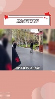 网友上海偶遇林更新 ，瘦了好多啊！被男粉被迫营业太好笑了吧哈哈哈哈