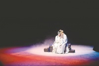 小剧场成年轻人的“造梦空间”