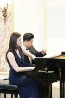 默契十足！法籍华裔姐弟钢琴四手联弹，打动上海观众